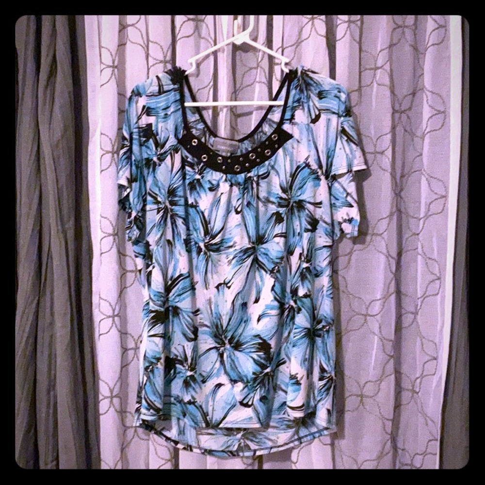Cute blue and white blouse